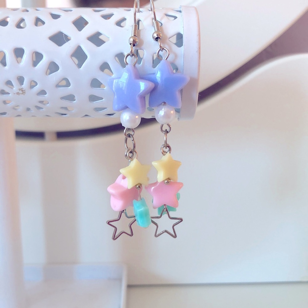 Dreamy Earring Set 🌈